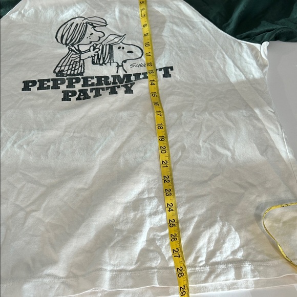 Peanuts White and Green Tee - Picture 4 of 5